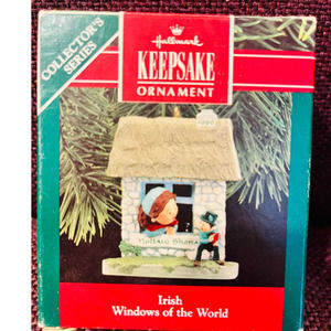 Hallmark keepsake Irish windows of the world ornament, 1990